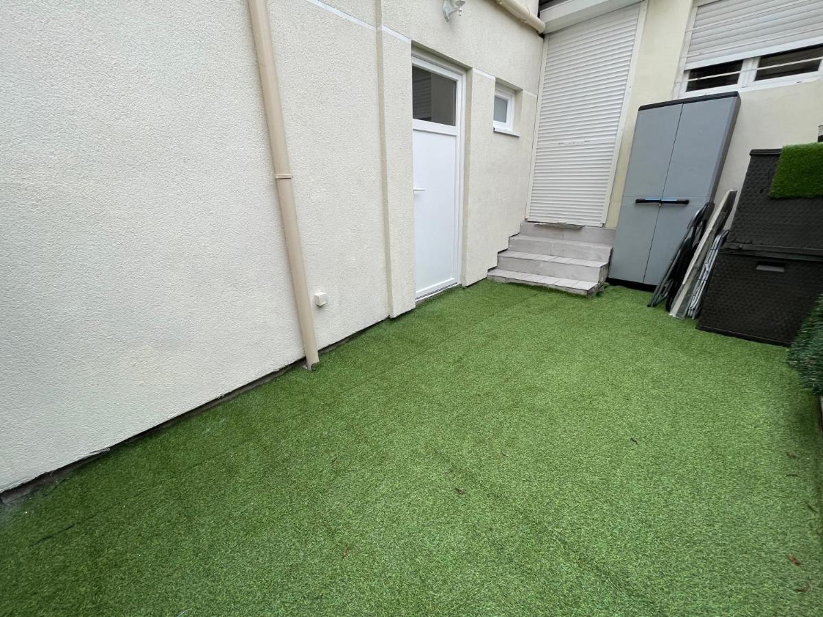 Maisonette De 25M2 A La Porte De Paris Gentilly Exterior photo